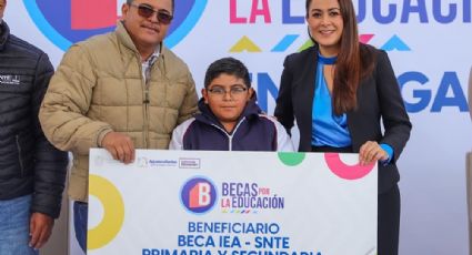 Tere Jiménez arranca entrega de más de 12,000 becas en los 11 municipios de Aguascalientes