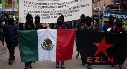 EZLN desaparece municipios autónomos y anuncia celebración de 30 años