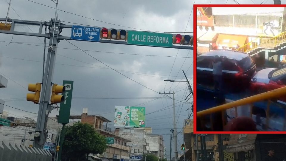 Los traileros pasaron apuros al encontrarse con el puente peatonal.