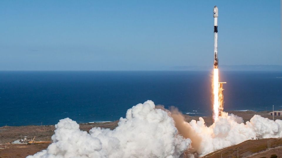 SpaceX lanza primer satélite espía militar de Corea del Sur