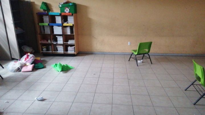 Delincuentes vacían salón completo de primaria en Temixco; se suspenden clases
