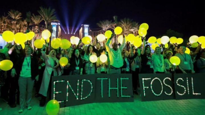 COP28: Cumbre afronta controversias para decidir si el mundo debe abandonar las energías fósiles