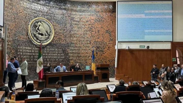 Enrique Alfaro celebra aval con mayoría al Presupuesto de Egresos 2024 en Jalisco