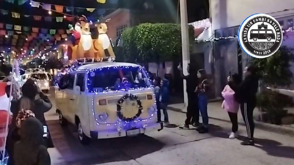 La Combi Caravana Navideña, en la calle Virgo de Lomas de la Piscina.