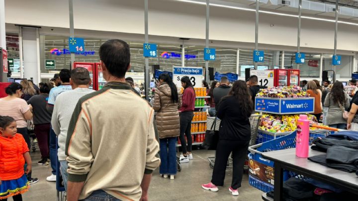 ¡Largas filas! leoneses realizan compras de última hora en supermercados y plazas