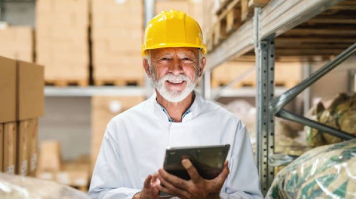 Trabajo para adultos mayores con salario de 45,000 pesos, ¿Cuáles son los requisitos?