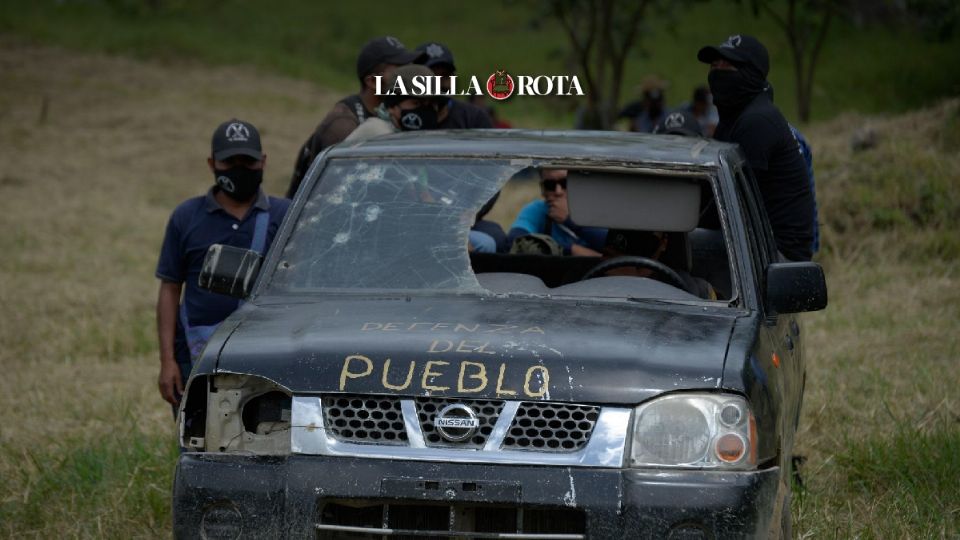 La presencia de los cárteles de la droga se ha extendido en las regiones Fronteriza y Sierra de Chiapas, y sus dominios se extienden por Frontera Comalapa, Chicomuselo, Bella Vista, La Grandeza, Siltepec, Motozintla, Maravilla Tenejapa (ubicada más en la selva fronteriza), La Trinitaria y Comitán