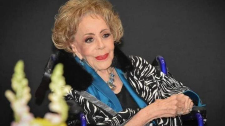 ¿Por qué Gustavo Adolfo Infante dice que Silvia Pinal pidió un sacerdote en el hospital?