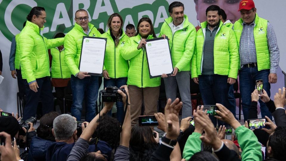 Entrega PVEM constancia de precandidata a Clara Brugada para Jefatura de Gobierno de CDMX.