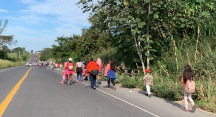 Caravana migratoria “Latinoamérica Unidad" llega al sur de Veracruz