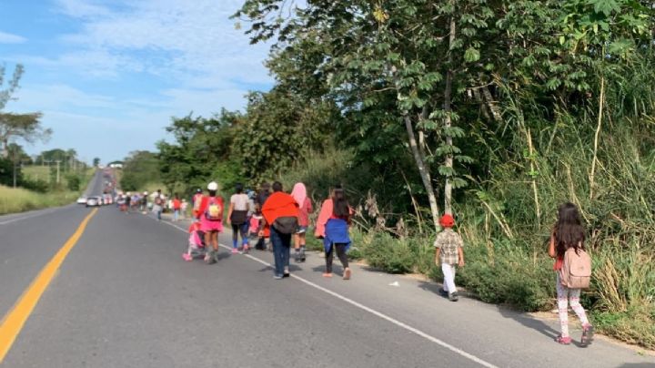 Caravana migratoria “Latinoamérica Unidad" llega al sur de Veracruz