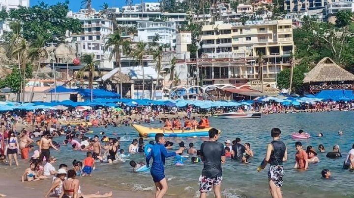 Acapulco recibe a miles de turistas en vísperas de Año Nuevo;  así se recupera de Otis