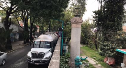 Sufrimos bastante porque debemos pedir pipas de agua: vecina de Tlalpan