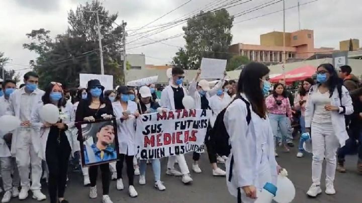 "Queremos entregar un título de egresados, no un acta de defunción a nuestros padres"