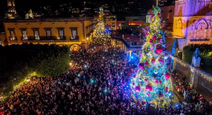 Arranca temporada navideña en San Miguel de Allende con el encendido del árbol