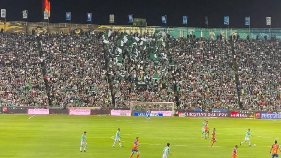 En el Día de la Amistad, el León le regaló a su afición un triunfo de 2-0 ante el Puebla.