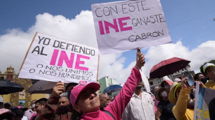 Galería | Así marchan en defensa del INE en ciudades de Veracruz