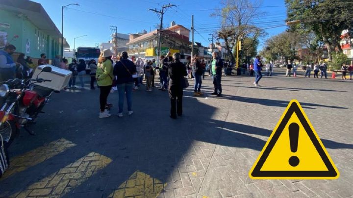 En Xalapa, toman zona El Dique para exigir apoyos en primaria de 117 años