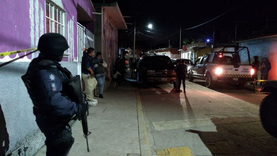 A  balazos asesinaron a dos personas en un anexo en el centro de San Francisco del Rincón.