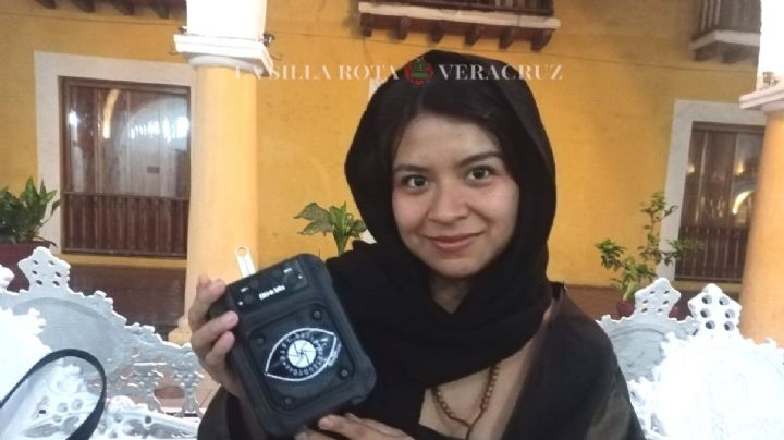 Gloria: "Sultana" del rap que cautiva improvisando en camiones de Veracruz