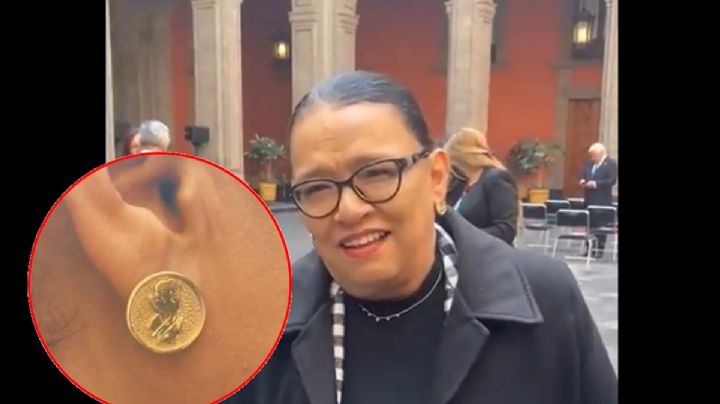 Rosa Icela Rodríguez presume aretes con la figura de “Amlito”; ¡es la moda!