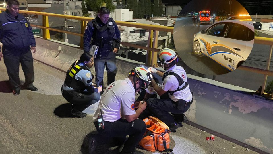 Los paramédicos revisaron a la joven, pero fueron sus amigos quienes la llevaron por su cuenta a un hospital.