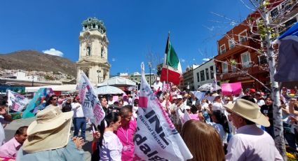 "En Hidalgo, mi voto no se toca"; marchan a favor del INE | FOTOS
