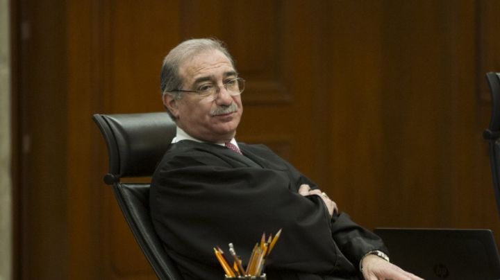 4T acusa a ministro Pérez Dayan de violar la Constitución por Plan B