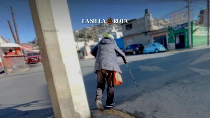 “Salí con el fuego pegado al cuerpo y mi perro murió"; Martín ahora sobrevive de la venta de dulces