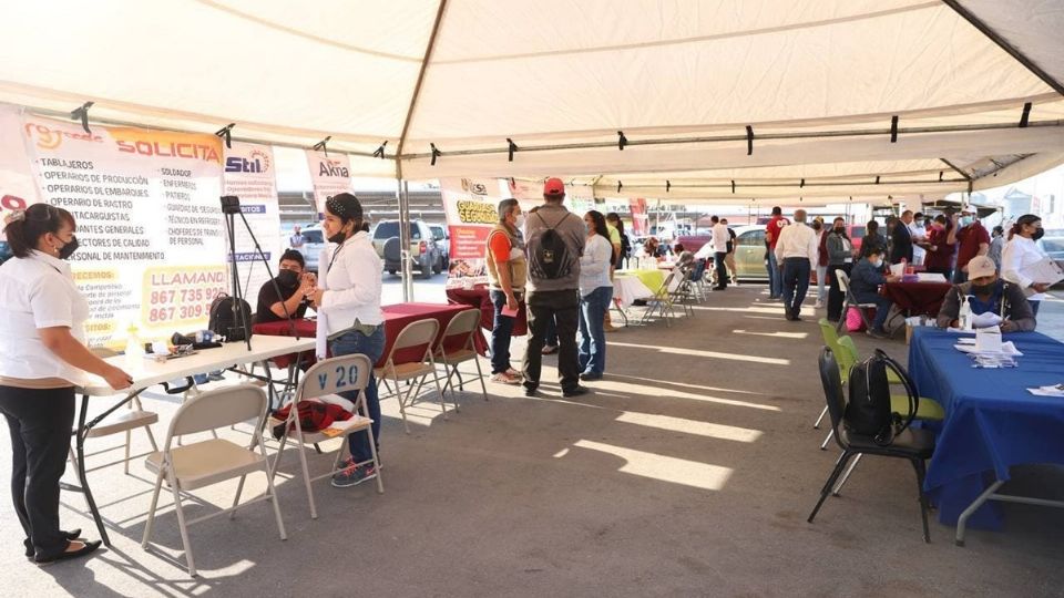 Lss sectores económicos con el mayor crecimiento interanual en enero en puestos fueron transportes y comunicaciones