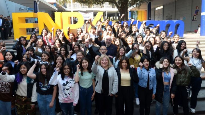 Preparatoria 4 de la UNAM cumple 70 años: Graue y Narro se reúnen en ceremonia