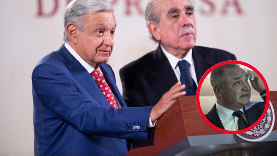 Pablo Gómez con AMLO en la presentación de los contratos de empresas ligadas a García Luna