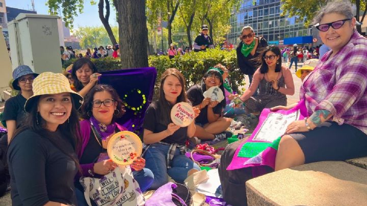 Tejiendo historias: las mujeres que bordaron feminicidios