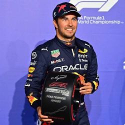 Checo Pérez se queda con la Pole en el GP de Arabia Saudita, el mexicano saldrá primero en F1