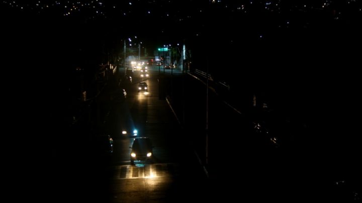Mega apagón dejó sin luz a más de 80,000 familias de Veracruz: CFE