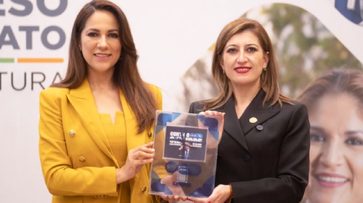 Entrega Libia García quinto informe de Diego Sinhue