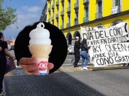 En Xalapa, clientes de Dairy Queen cierran calle. Exigen regreso de Cono Gratis
