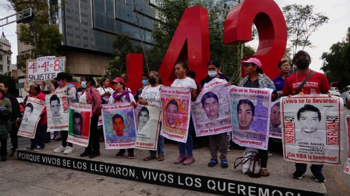 Sedena oculta información; Marina ayudó a la “verdad histórica” de Ayotzinapa: GIEI