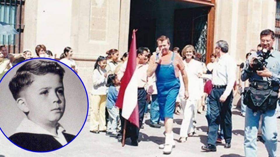 Chabelo vivió su niñez en la ciudad de León. En la imagen sale de la Presidencia Municipal de León y lo acompaña el alcalde en ese entonces Luis Ernesto Ayala Torres.