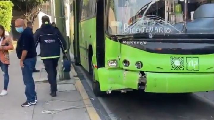 Autobús de RTP choca contra poste y deja 14 lesionados en Venustiano Carranza