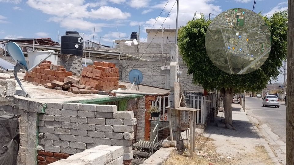 Las casas 'hundidas' de la colonia Convive, diseñadas así desde su origen.