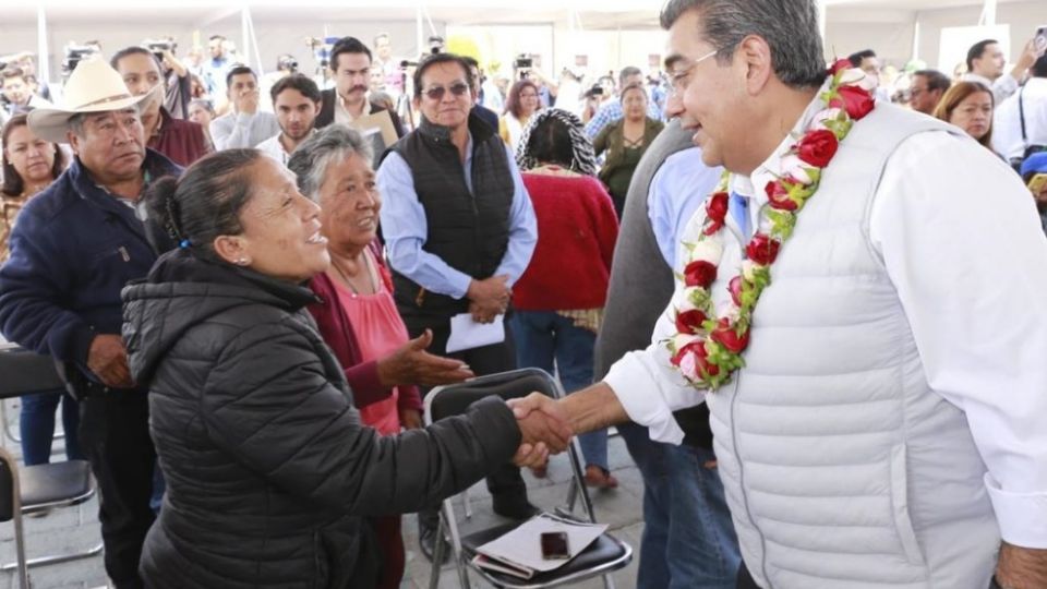 El gobernador inició los 'Martes Ciudadanos' itinerantes en el municipio de Tepeaca; convocó a la sociedad a hacer comunidad y a trabajar de manera conjunta por las siguientes generaciones