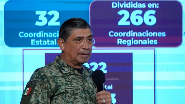 VIDEO: Los viajes de Luis Cresencio Sandoval: “¿y qué?”, responde AMLO y ataca a periodistas