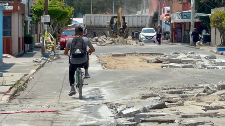 VIDEO: Surgen "volcanes" en Ecatepec; vecinos alertan que se alza la tierra en Ciudad Azteca