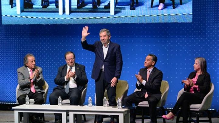 De la Fuente llama a combatir tráfico de armas para pacificar regiones de México