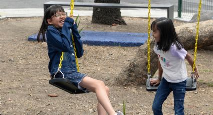 Niñas convierten basurero en parque infantil en la Álvaro Obregón