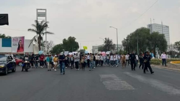 Con bloqueos en la México-Querétaro presionaron a directora del TESCI para que renunciara