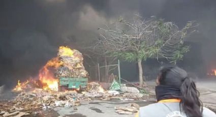 Fuerte incendio consume recicladora en zona industrial de Veracruz