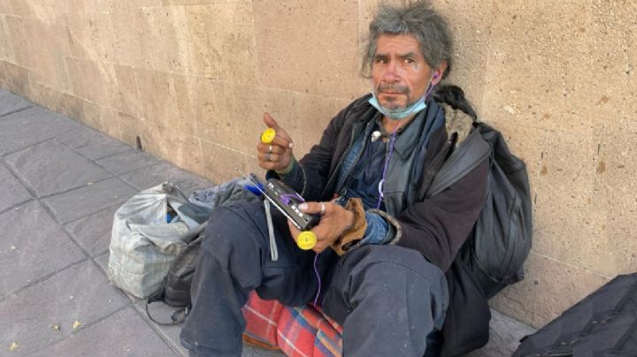 ¿Cómo se llama El Mochilas? No lo creerás