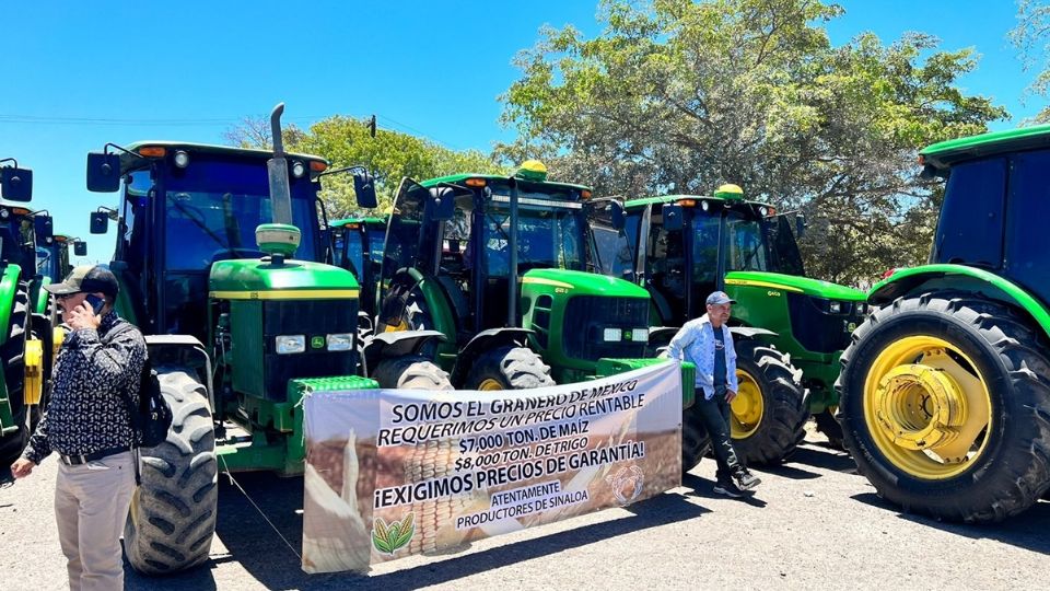 Desde el pasado 8 de mayo, campesinos mantienen bloqueadas las instalaciones de Pemex en Topolobampo, Guamúchil y Culiacán